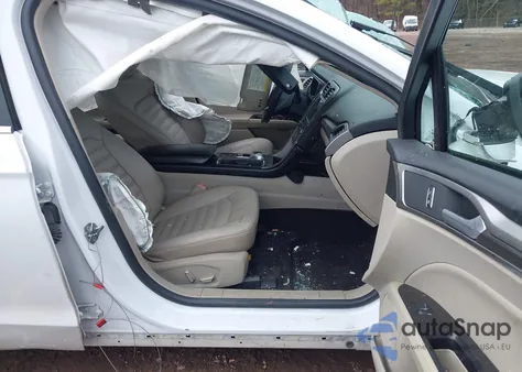 2020 Ford Fusion Sel z USA, uszkodzony, nr VIN 3FA6P0CD7LR196498